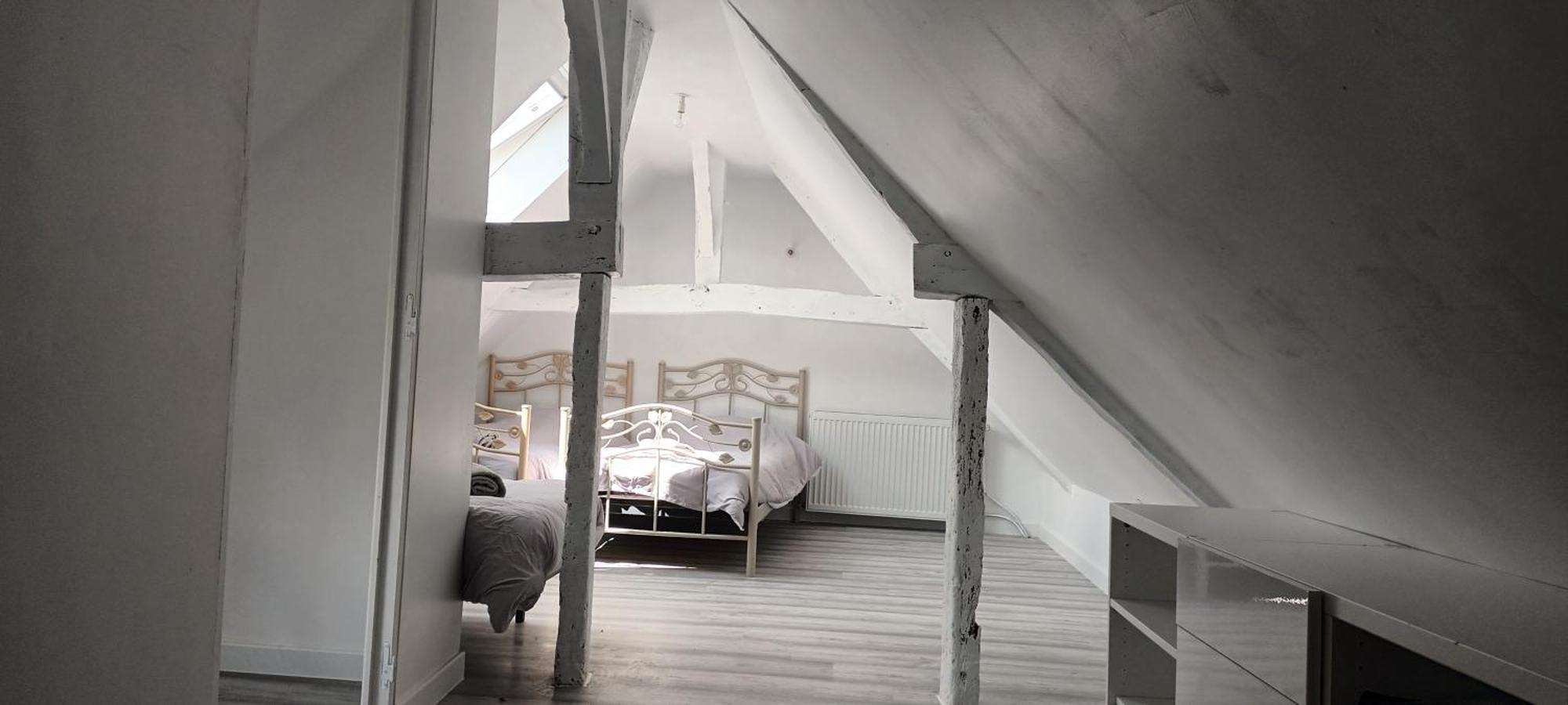 Maison De Campagne Seiches-sur-le-Loir Bagian luar foto